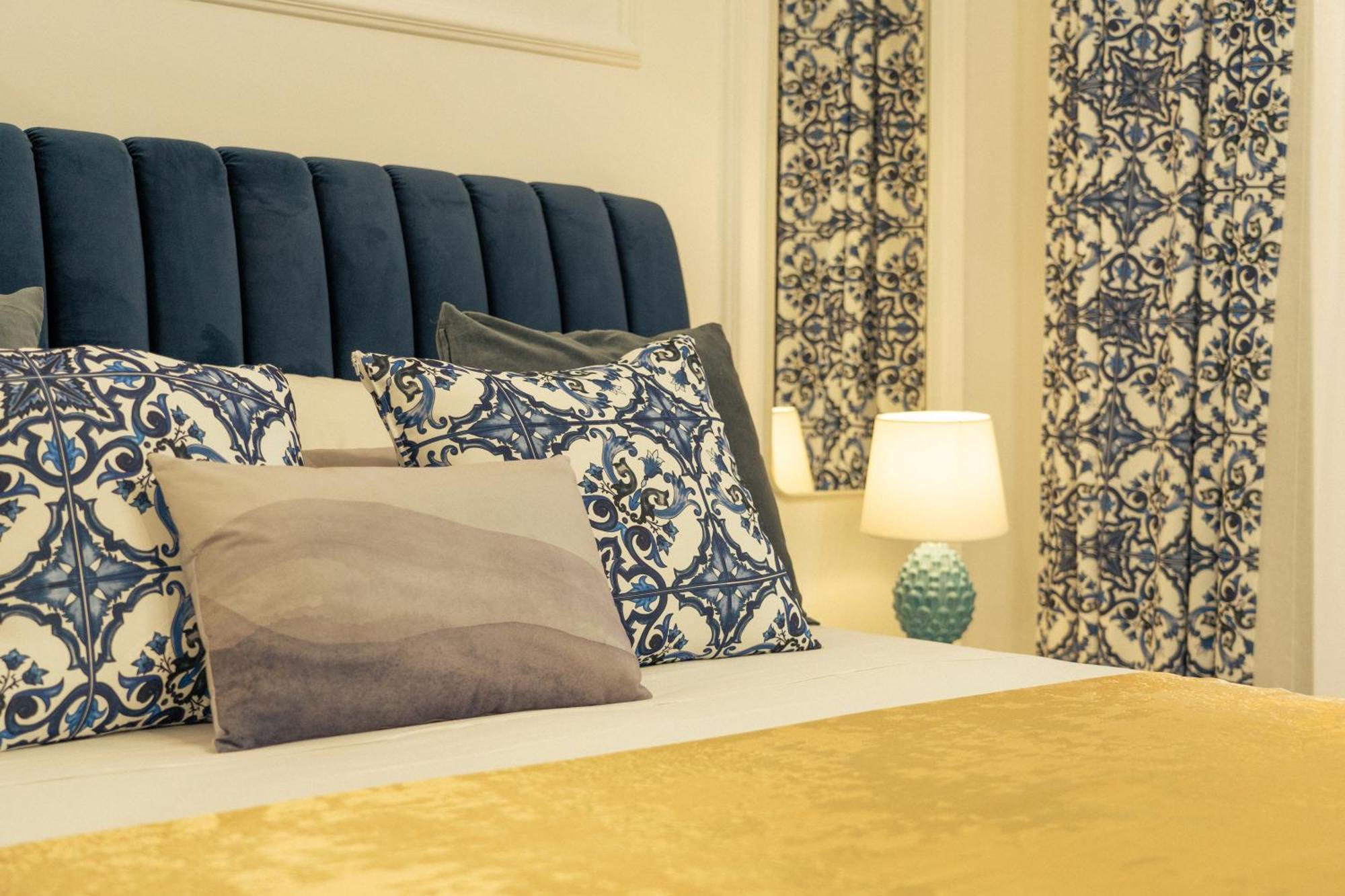 Johnny'S Suites Taormina Beach Bay Esterno foto